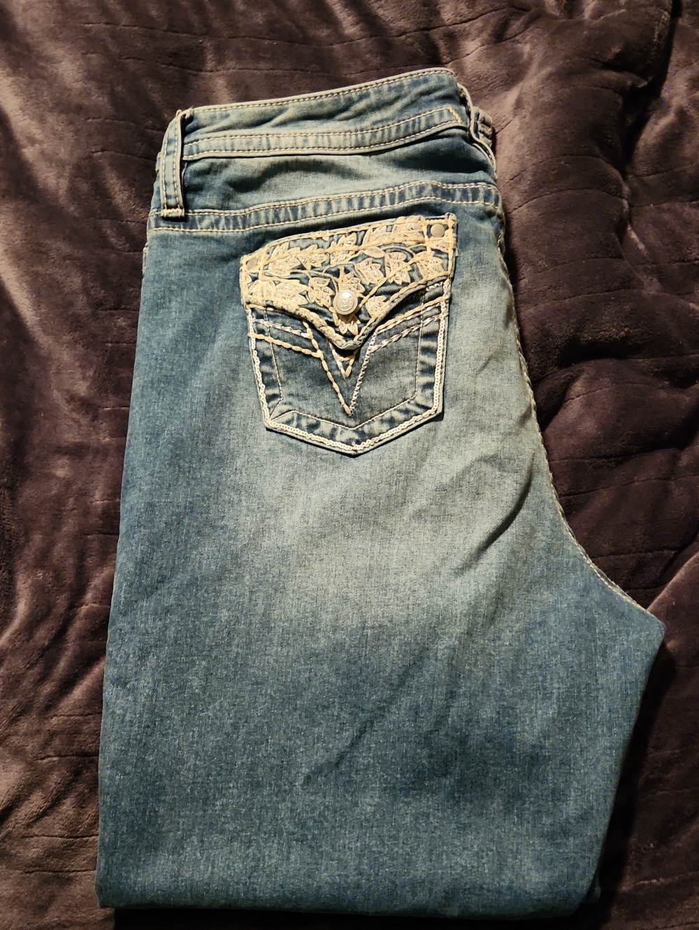 Vigoss Denim Jeans with Embroidered Back Pocket